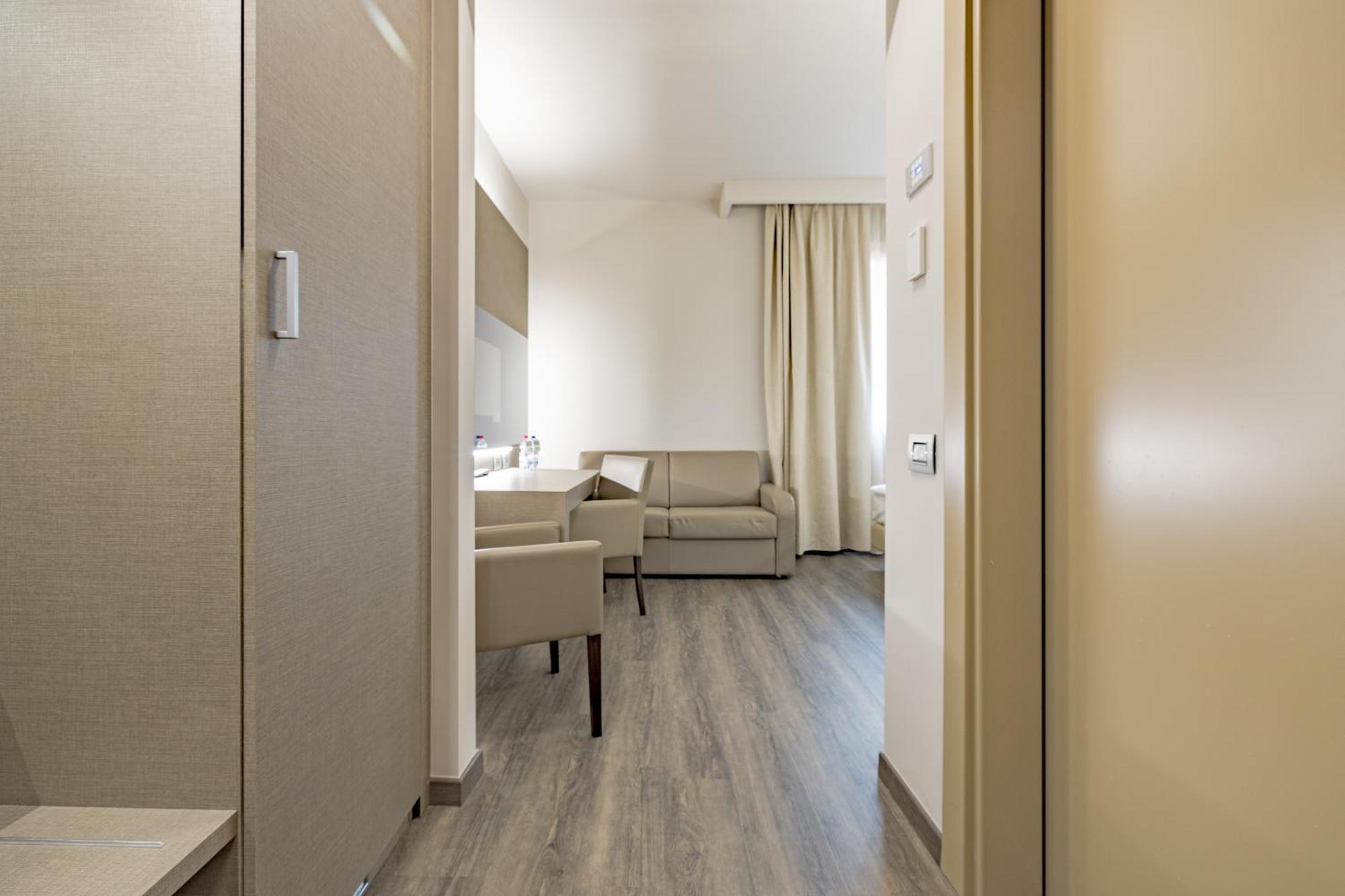 Hotel Just Saronno